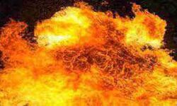 सुरक्षा बल के काफिले की कार पर बम से हमला - 12 लोगों की मौत