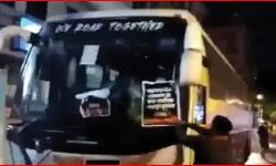 होटल के बाहर आईपीएल की बसों पर उतारा गुस्सा- हंगामा कर की तोड़फोड़