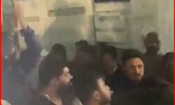 बजरंगियों का थाने पर हंगामा-नहीं सुनी गई तो बजा देंगे थाने की ईट से ईट