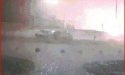 शॉपिंग मॉल पर बमबारी में छह मरे अमोनिया लीकेज से क्षेत्र खाली करने का अलर्ट शॉपिंग मॉल पर बमबारी में छह मरे अमोनिया लीकेज से क्षेत्र खाली करने का अलर्ट