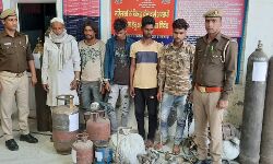 पुलिस के हाथों का कमाल-चोरी के 10 घंटे में थामा चोरों का गिरेबान