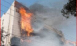 बहुमंजिला टावर में लगी आग-25 लोगों को बाहर निकाला-कई अंदर फंसे