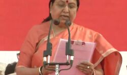 महापौर से शुरू हुआ बेबी रानी मौर्य का सफर कैबिनेट मंत्री तक पहुंचा