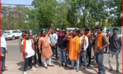 छात्रा की क्लास में नमाज पर बवाल -यूनिवर्सिटी में शुरू हुआ धर्मयुद्ध