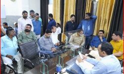 सपा नेता ने खोया आपा-अफसर को दी ठिकाने लगाने की धमकी सपा नेता ने खोया आपा-अफसर को दी ठिकाने लगाने की धमकी