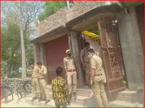मां बाप गये थे रासलीला- बेटी हो गई प्रेमी के साथ रासलीला में व्यस्त मां बाप गये थे रासलीला- बेटी हो गई प्रेमी के साथ रासलीला में व्यस्त