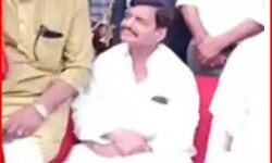 गठबंधन में रार-उधर चल रही थी बैठक इधर शिवपाल भागवत कथा में ध्यानमग्न गठबंधन में रार-उधर चल रही थी बैठक इधर शिवपाल भागवत कथा में ध्यानमग्न