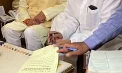 बोले शिवपाल-अभी उचित समय नहीं वक्त आने पर सब बताऊंगा बोले शिवपाल-अभी उचित समय नहीं वक्त आने पर सब बताऊंगा