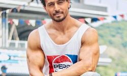 टाइगर श्राफ ने शेयर किया वर्कआउट वीडियो टाइगर श्राफ ने शेयर किया वर्कआउट वीडियो
