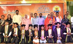 होली चाइल्ड पब्लिक इंटर कॉलेज में हुआ वार्षिक पुरस्कार वितरण समारोह