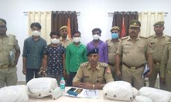 भारी मात्रा में अवैध गांजा बरामद कर पकड़ें चार तस्कर भारी मात्रा में अवैध गांजा बरामद कर पकड़ें चार तस्कर