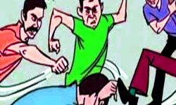 भूमि विवाद में एक महिला की मौत, तीन घायल भूमि विवाद में एक महिला की मौत, तीन घायल