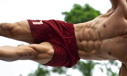 टाइगर श्रॉफ ने शेयर किया हैरतअंगेज स्टंट वीडियो टाइगर श्रॉफ ने शेयर किया हैरतअंगेज स्टंट वीडियो