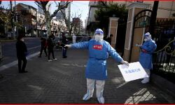 इस देश में कोरोना से मचा हाहाकार-बुलानी पड़ी सेना-घर घर टैस्टिंग इस देश में कोरोना से मचा हाहाकार-बुलानी पड़ी सेना-घर घर टैस्टिंग