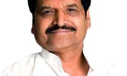 होने लगा हृदय परिवर्तन-चढ़ने लगा भगवा रंग, अखिलेश के बगल में बैठने की तैयारी होने लगा हृदय परिवर्तन-चढ़ने लगा भगवा रंग, अखिलेश के बगल में बैठने की तैयारी