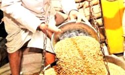 एक बार या दो बार नहीं-अप्रैल में इतनी मर्तबा मिलेगा मुफ्त राशन एक बार या दो बार नहीं-अप्रैल में इतनी मर्तबा मिलेगा मुफ्त राशन