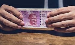 प्रधान पति 20 हजार रूपये रिश्वत लेते रंगे हाथों गिरफ्तार प्रधान पति 20 हजार रूपये रिश्वत लेते रंगे हाथों गिरफ्तार