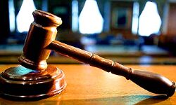 जुए के धस्की पति ने पत्नि को दोस्तों में परोसा- पति सहित आठ पर मुकदमा जुए के धस्की पति ने पत्नि को दोस्तों में परोसा- पति सहित आठ पर मुकदमा