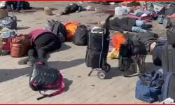 रेलवे स्टेशन पर दागे राकेट-30 की मौत ,सैकड़ों जख्मी रेलवे स्टेशन पर दागे राकेट-30 की मौत ,सैकड़ों जख्मी