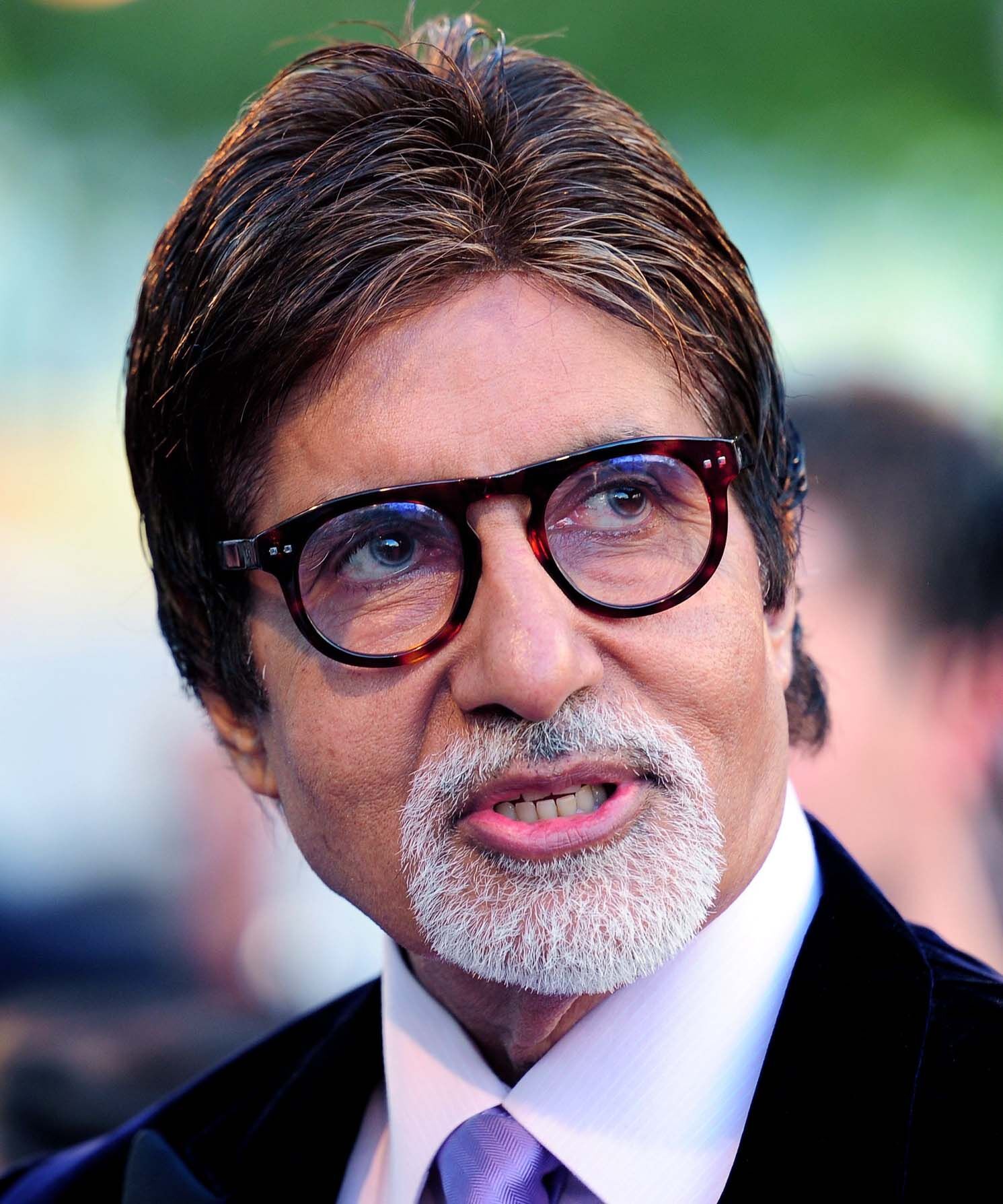 अमिताभ ने फिल्म दसवीं में निमरत कौर के अभिनय की तारीफ की