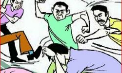 मस्जिद के पैसों को लेकर हुआ बवाल-दो पक्षों में चले लाठी-डंडे, कई चोटिल