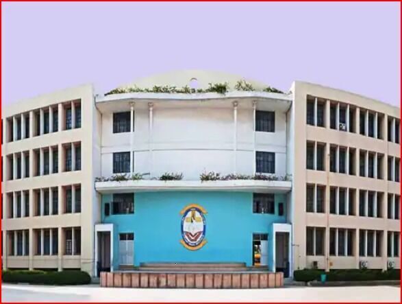 सेंट फ्रांसिस स्कूल में मिले कोविड-19 के केस- 3 दिन के लिए स्कूल बंद सेंट फ्रांसिस स्कूल में मिले कोविड-19 के केस- 3 दिन के लिए स्कूल बंद