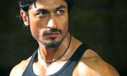 अभिनेता की फिल्म कमांडो: ए वन मैन आर्मी के प्रदर्शन के नौ साल पूरे अभिनेता की फिल्म कमांडो: ए वन मैन आर्मी के प्रदर्शन के नौ साल पूरे