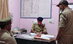 ASP ने थाने का निरीक्षण कर जाना हाल- दिये निर्देश ASP ने थाने का निरीक्षण कर जाना हाल- दिये निर्देश