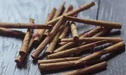 शराब पीने के बाद एक बीड़ी पर हुआ झगड़ा- ईंट से दोस्त की ले ली जान शराब पीने के बाद एक बीड़ी पर हुआ झगड़ा- ईंट से दोस्त की ले ली जान