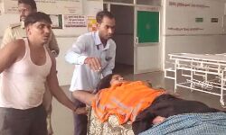 गांव में आग लगने से 8 घर ग्रहस्ती बर्बाद- दो सगी बहने सहित जले पशु