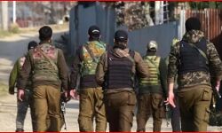 कश्मीर में पंडितों के बाद अब आतंकी इस समाज को बना रहे निशाना