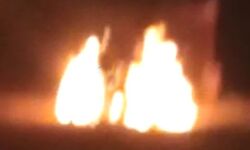 शराब का ठेका बंद मिलने पर लगा दी आग- चार लाख का माल हुआ राख शराब का ठेका बंद मिलने पर लगा दी आग- चार लाख का माल हुआ राख