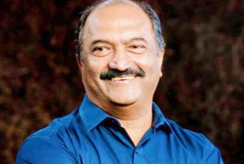 कार का पिछला पहिया हुआ अलग, हादसे में बाल-बाल बचे मंत्री