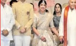अक्षय ने रचाया ब्याह - रामोजी ग्रुप के चेयरमैन की पोती से की शादी अक्षय ने रचाया ब्याह - रामोजी ग्रुप के चेयरमैन की पोती से की शादी