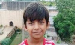 कुएं में बच्चे का शव मिलने से फैली सनसनी- भीड़ ने नहीं निकालने दिया शव