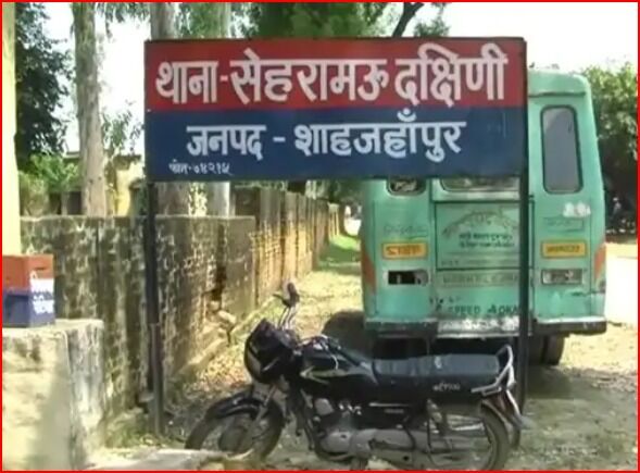 लो जी मां बनने की जिद कर रही पत्नी की सिलबट्टे पर पीट कर हत्या लो जी मां बनने की जिद कर रही पत्नी की सिलबट्टे पर पीट कर हत्या