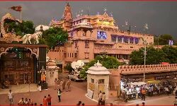वृंदावन में मांस और मंदिरा की बिक्री पर जारी रहेगा प्रतिबंध वृंदावन में मांस और मंदिरा की बिक्री पर जारी रहेगा प्रतिबंध