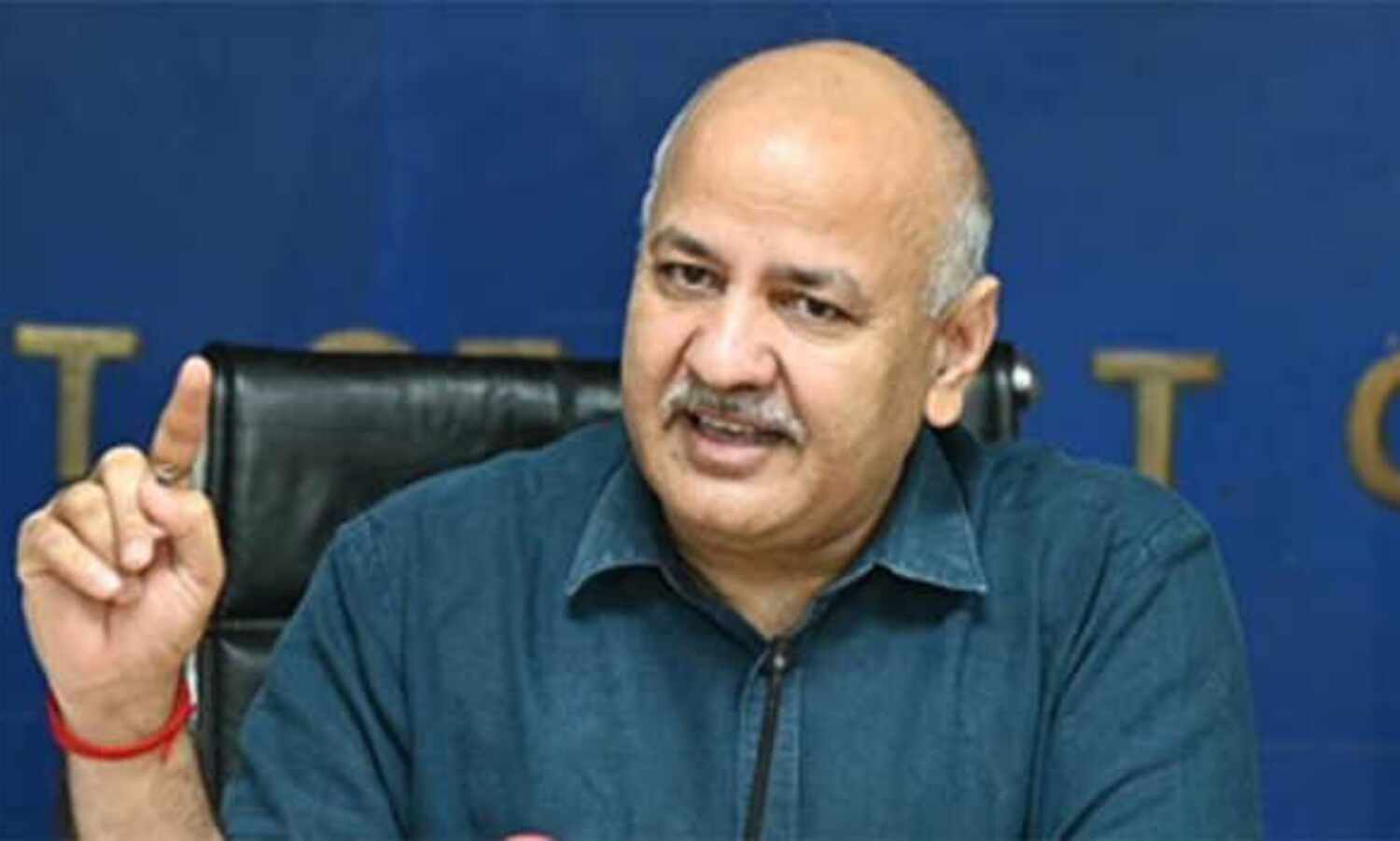 डिप्टी CM ने कसा तंज- BJP मुख्यालय पर चलाया जाए बुलडोजर