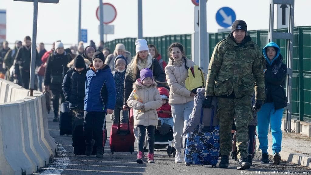 यूक्रेनी शरणार्थियों की सहायता के प्रयासों का वित्तपोषण कर रहा अमेरिका