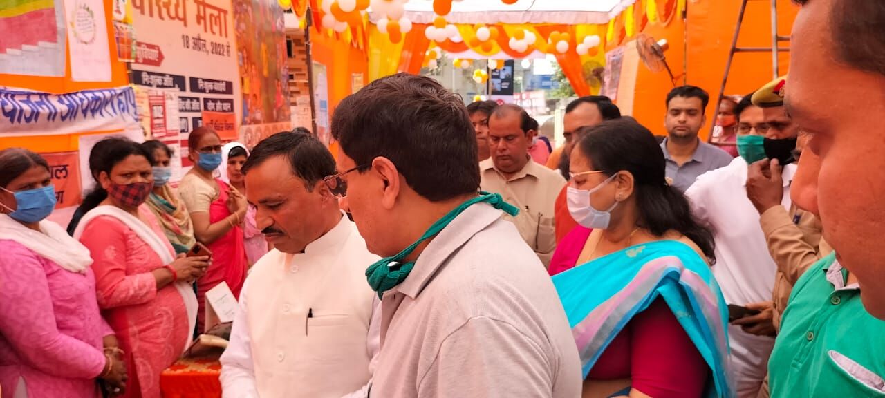 स्वास्थ्य मेले में मरीजों ने उठाया स्वास्थ्य सेवाओं का लाभ स्वास्थ्य मेले में मरीजों ने उठाया स्वास्थ्य सेवाओं का लाभ