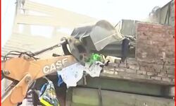 जहांगीरपुरी में अवैध निर्माण पर सुप्रीम कोर्ट का बुलडोजर पर ब्रेक जहांगीरपुरी में अवैध निर्माण पर सुप्रीम कोर्ट का बुलडोजर पर ब्रेक