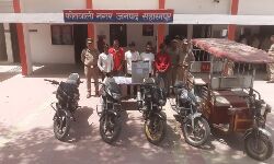 पुलिस मुठभेड़ में पांच शातिर अरेस्ट- चोरी के वाहन व असलहा बरामद