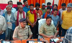 वाहन कटान कमेला बरामद, 9 करोड के वाहन व स्क्रैप के साथ 11 अरेस्ट