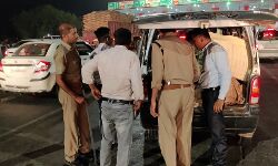 चेकिंग अभियान में आबकारी विभाग रहा खाली हाथ-चेकिंग में हाथ नही लगी दारू चेकिंग अभियान में आबकारी विभाग रहा खाली हाथ-चेकिंग में हाथ नही लगी दारू