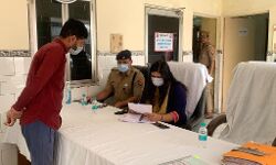 DM और SP ने समस्याएं सुन कराया 5 मामलों का निस्तारण