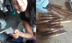 हथियारों की शौकीन महिला सिपाही तस्वीरें वायरल-लटकी जांच की तलवार हथियारों की शौकीन महिला सिपाही तस्वीरें वायरल-लटकी जांच की तलवार