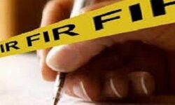 पूर्व नगर परिषद अध्यक्ष और उसके पुत्र के खिलाफ प्रकरण दर्ज