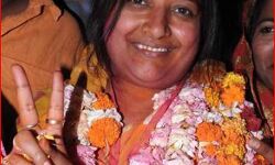 बाबा के बुलडोजर से गुस्साई BJP MLA ने दी तहसील जलाने की धमकी