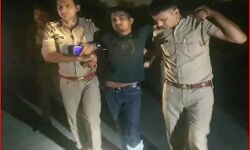 मोबाइल लूटकर भाग रहा बदमाश पुलिस मुठभेड़ में हुआ लंगड़ा-साथी भी अरेस्ट मोबाइल लूटकर भाग रहा बदमाश पुलिस मुठभेड़ में हुआ लंगड़ा-साथी भी अरेस्ट