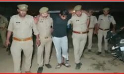 दो लाख की लूट करने वाला बदमाश मुठभेड़ में लंगड़ा- चकमा दे साथी फरार दो लाख की लूट करने वाला बदमाश मुठभेड़ में लंगड़ा- चकमा दे साथी फरार